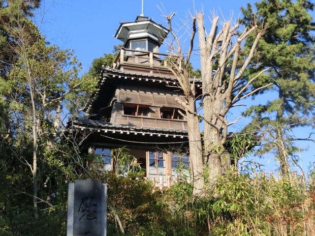 No.89 船橋大神宮の灯明台